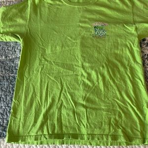 Like new Lucy Buffett t shirt.